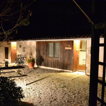 Bed and Breakfast Le Moulin De Lusseau Chef-Boutonne Номер фото