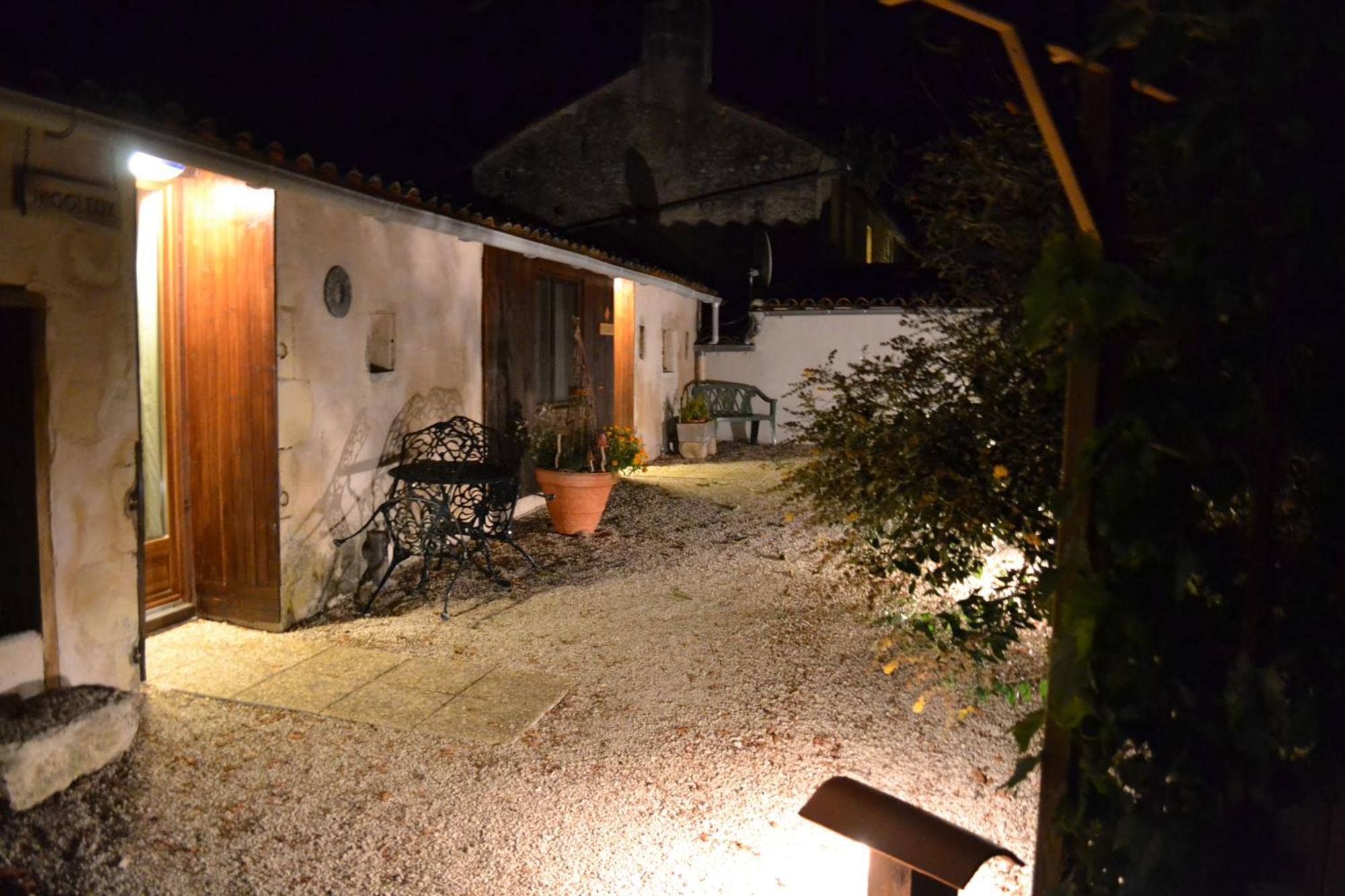 Bed and Breakfast Le Moulin De Lusseau Chef-Boutonne Номер фото